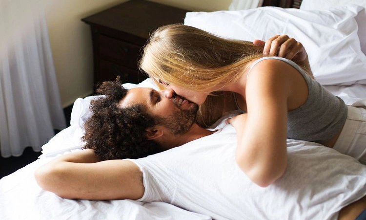 10 Dấu hiệu của phụ nữ thích quan hệ? #5 Câu hỏi