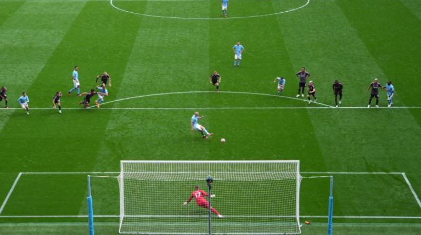 Vòng cấm địa bóng đá là gì? Các quy định đặc biệt liên quan - Jun88 ⭐⭐⭐⭐⭐