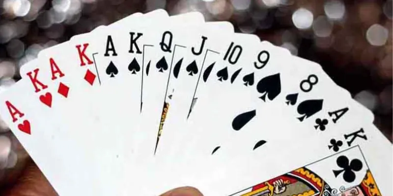 Tổng quan về trò chơi bài Tiến Lên truyền thống