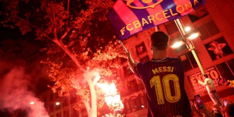 Người hâm mộ Forca Barca luôn theo dõi và đồng hành cùng đội bóng