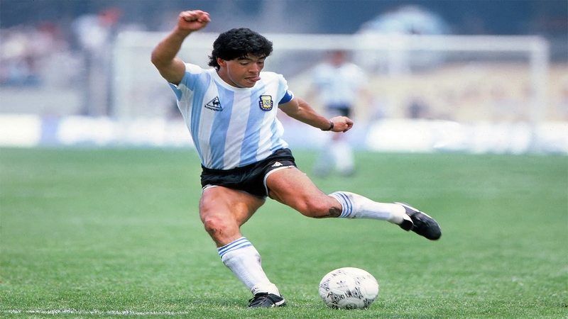 Maradona là một trong những AM vĩ đại