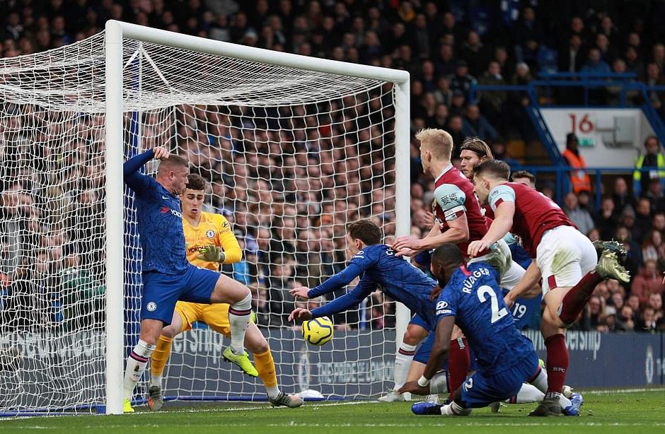 Chiều cao có còn quan trọng trong bóng đá hiện đại?