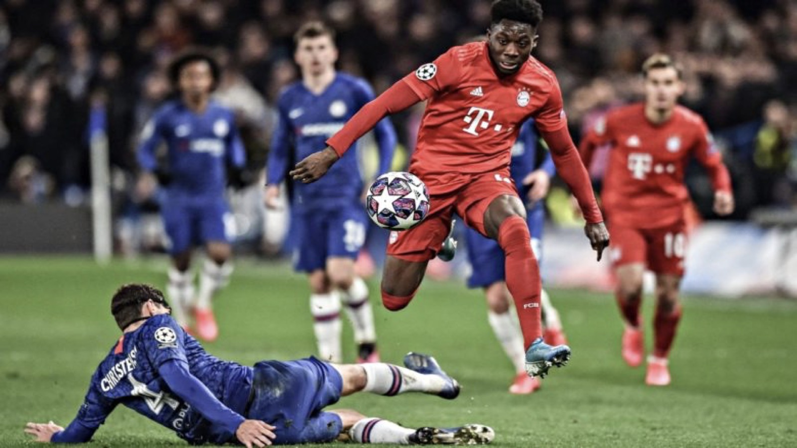 RWB trong bóng đá là gì? Những điểm khác biệt của RWB