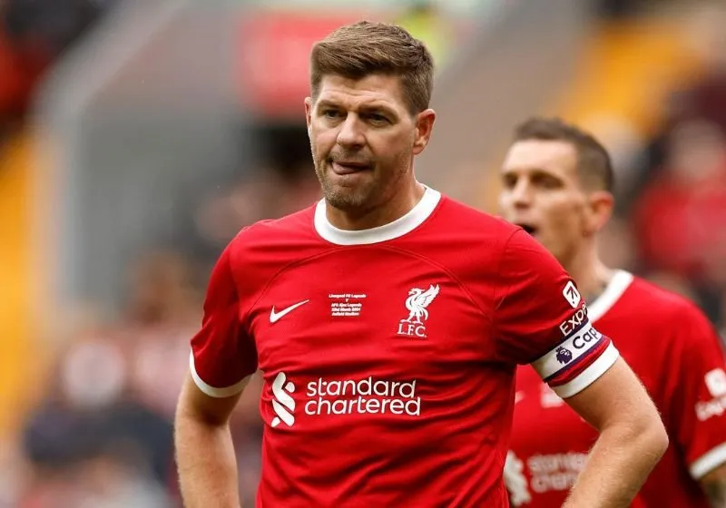 Steven Gerrard gắn liền với những trận đấu lịch sử của Liverpool