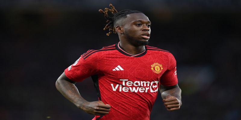 Aaron Wan-Bissaka hậu vệ cánh phải nổi bật