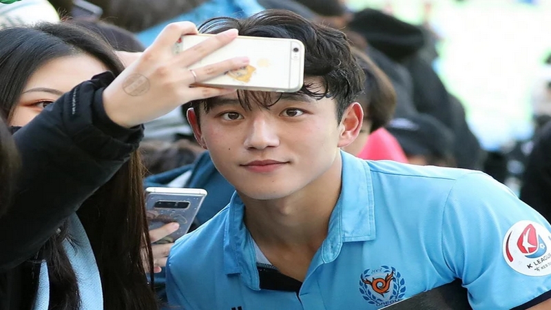 Jeong Seung-Won là cầu thủ Hàn Quốc đẹp trai nhất Top 7 cầu thủ Hàn Quốc đẹp trai nhất: các mỹ nam Châu Á