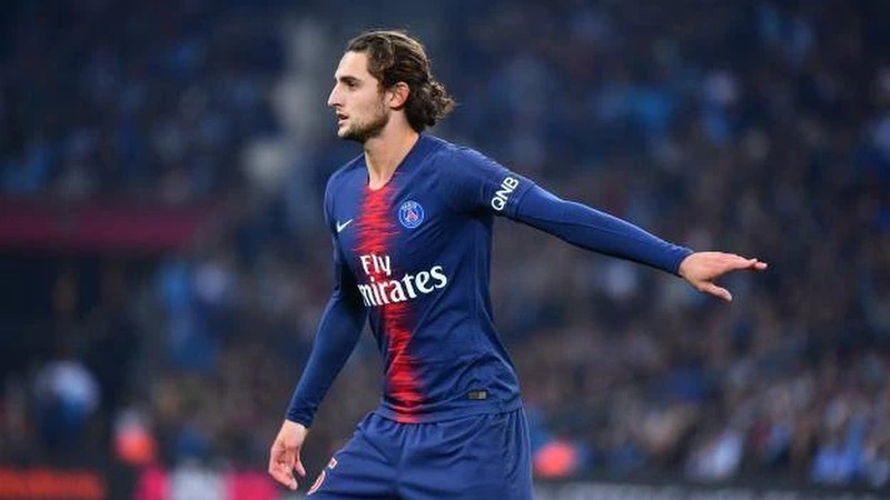 Cầu thủ Adrien Rabiot - Sai lầm hủy hoại dần tài năng