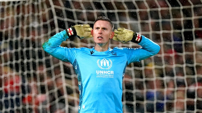 Thủ môn Dean Henderson - Người tạo nên lịch sử sau thất bại