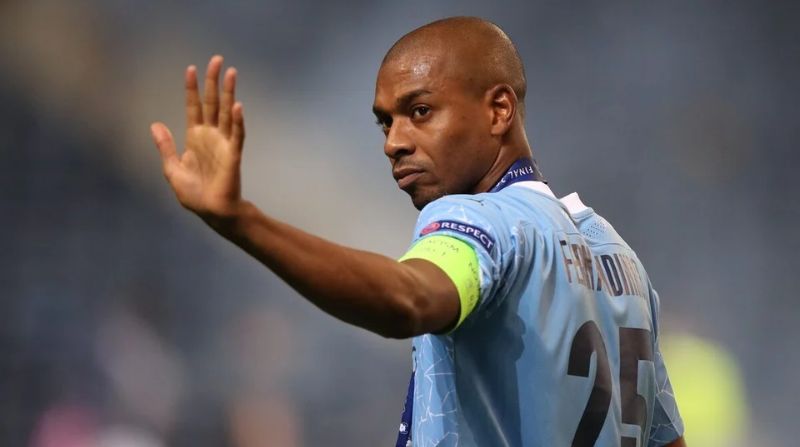 Ý nghĩa áo số 25: Dấu ấn của sự kiên trì với Müller & Zola